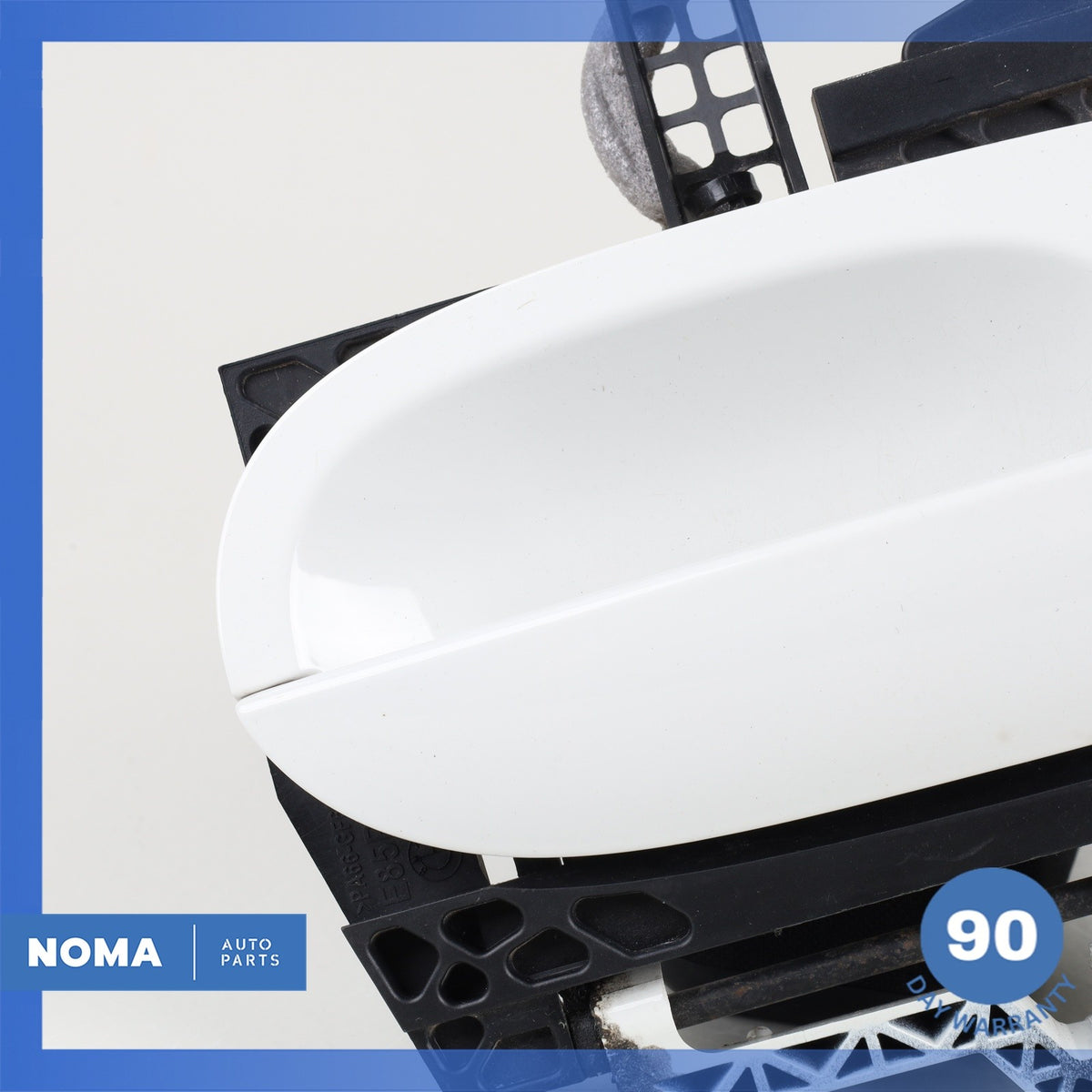 06-08 BMW E85 Z4 Front Right Exterior Door Handle White 51217197328 OEM - photo 6
