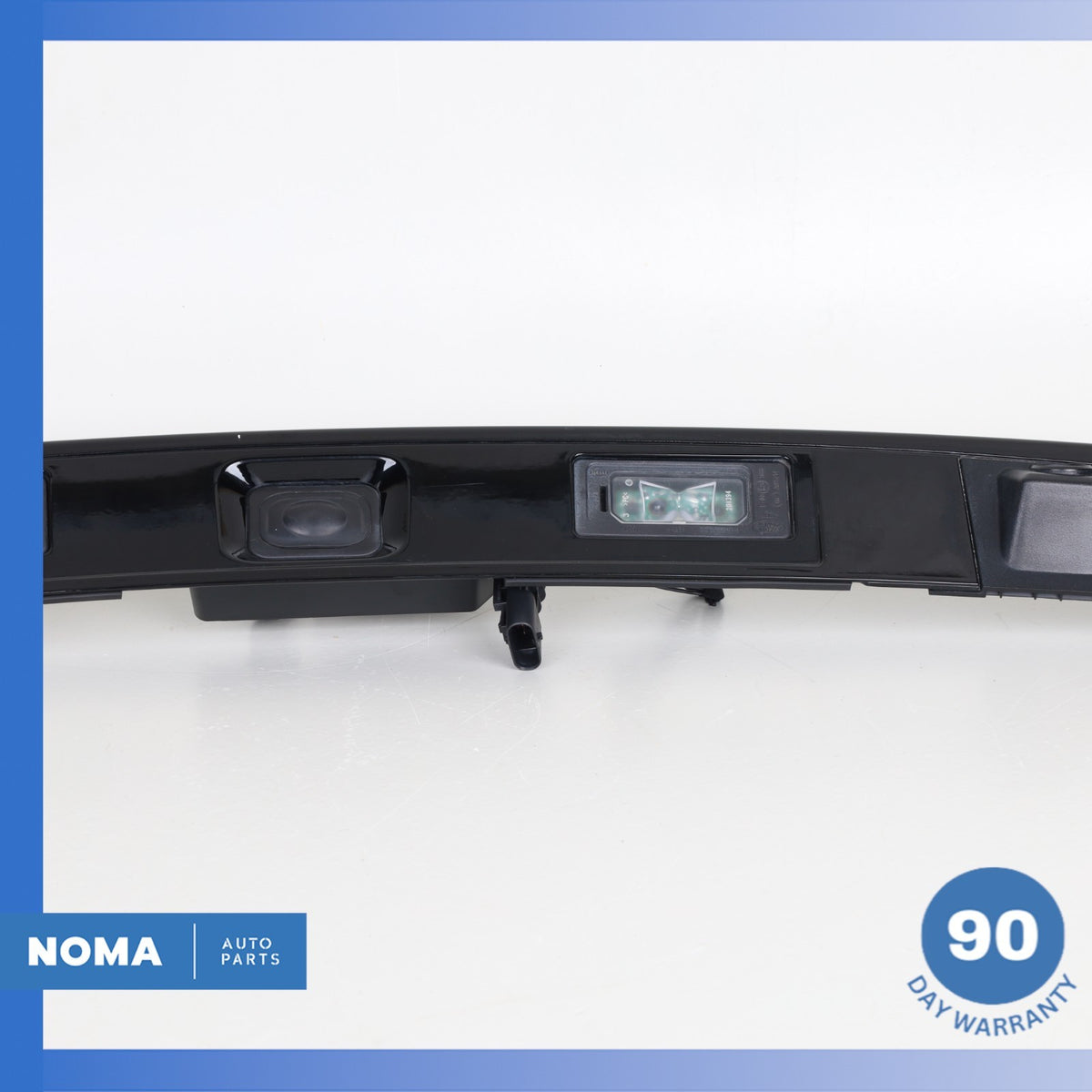 15-19 LR Discovery Sport L550 Rear Trunk Bezel License Plate Light Lamp Trim OEM - photo 3