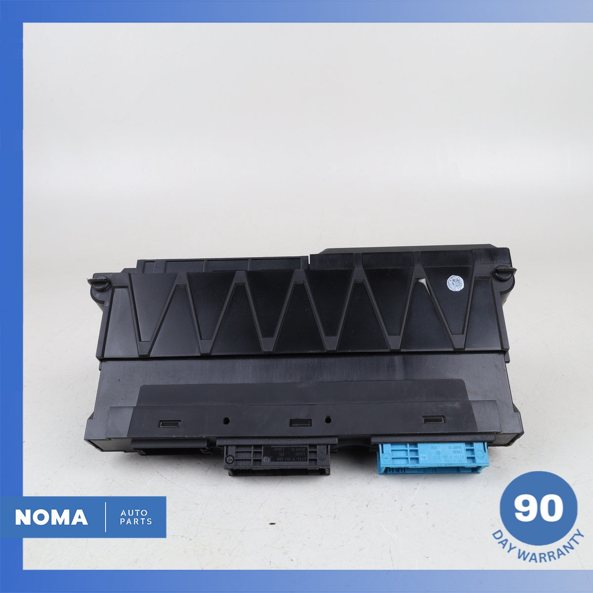 BMW F10 550i Front Terminal Junction Relay Fuse Box 61149252815 OEM - photo 9