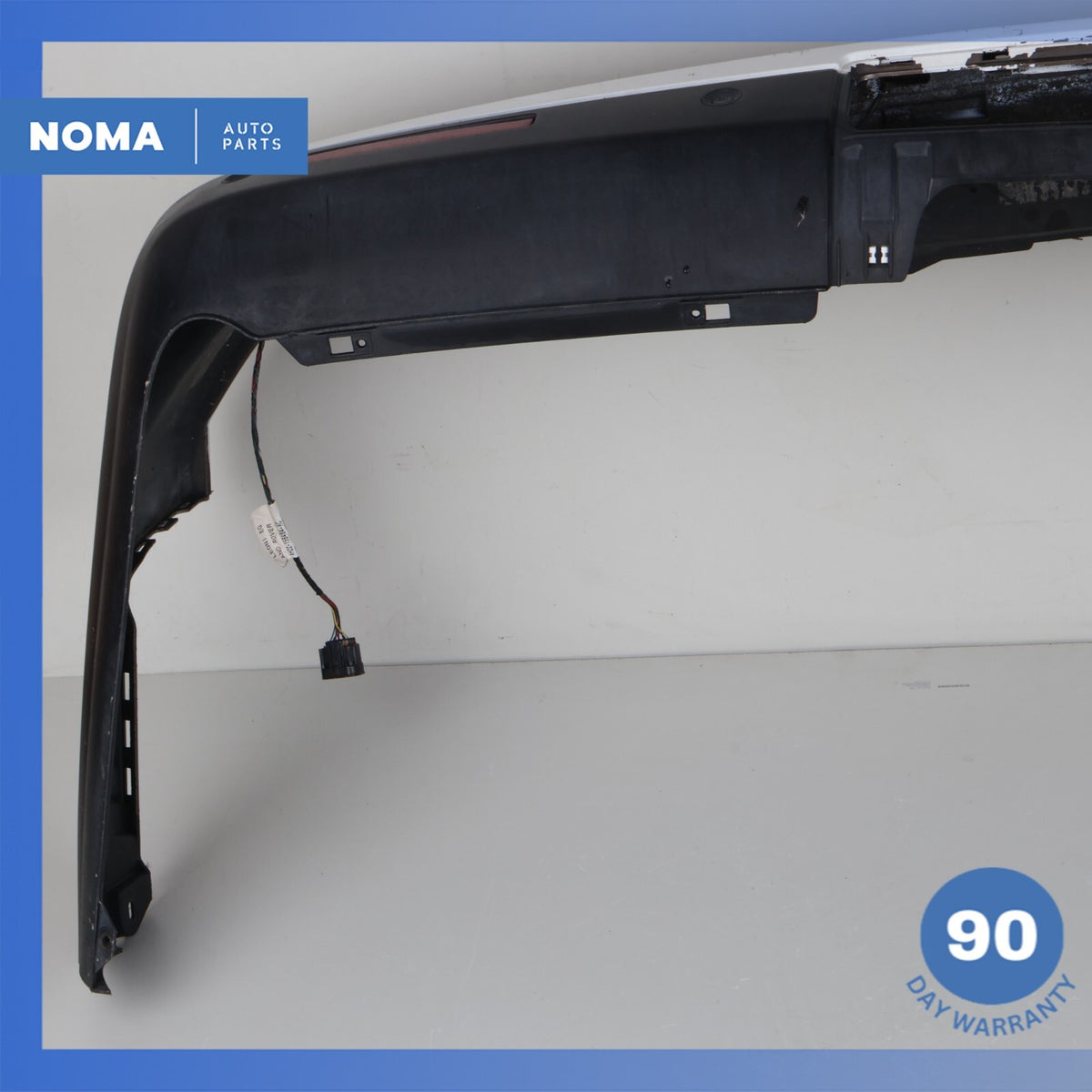 10-16 Land Rover L319 LR4 Rear Bumper Cover Assembly White OEM - photo 15