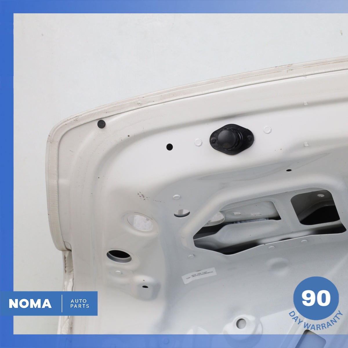 16-22 BMW G12 740i 750i Trunk Lid Panel Assembly White 41009481034 OEM - photo 16