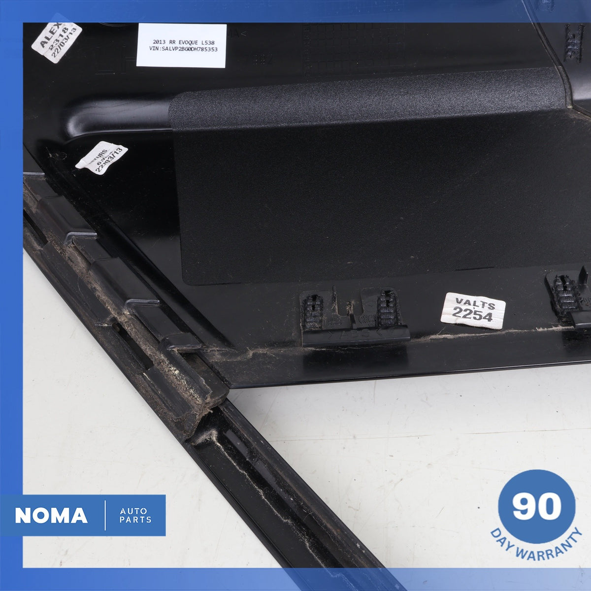 12-13 LR Range Rover Evoque L538 Rear Left Driver Exterior D-Pillar Molding OEM - photo 12