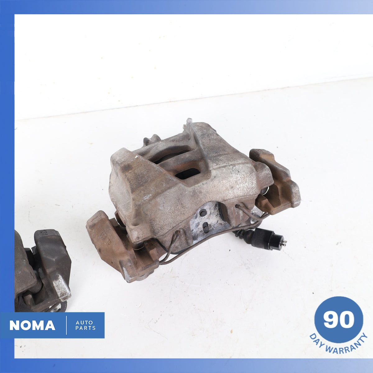 2015 Audi 8UB Q3 Front Left & Right Brake Caliper Set 5N0615123 OEM - photo 3
