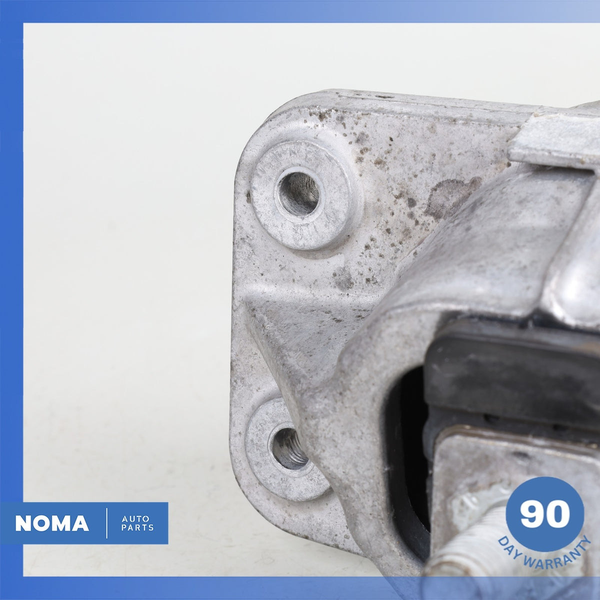 2015 Land Rover Range Rover L405 Right or Left Engine Motor Mount Bracket OEM - photo 3