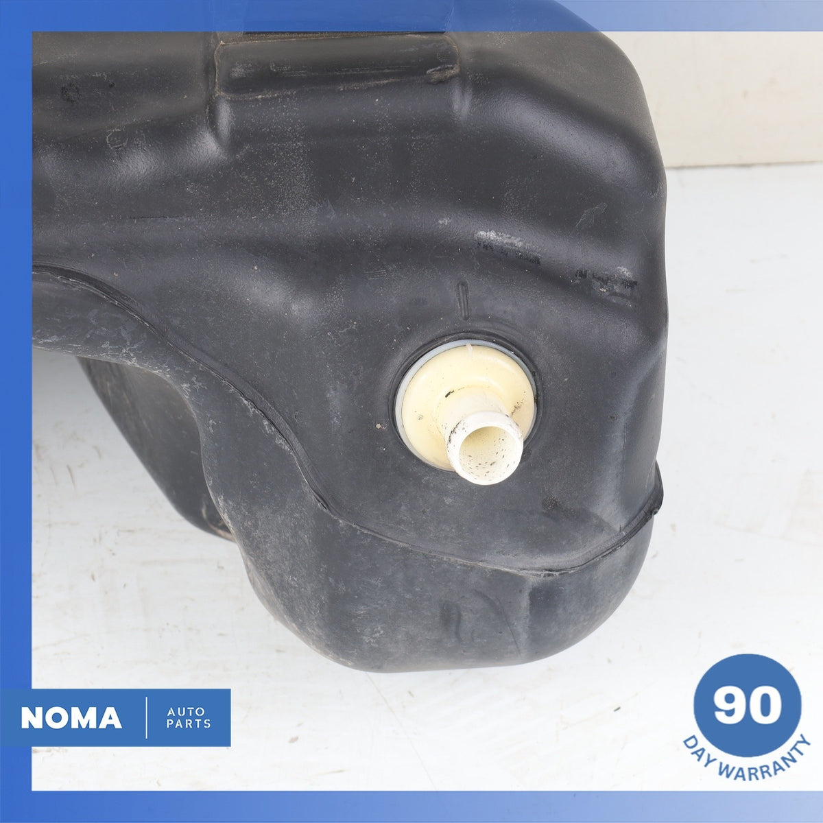 08-15 Land Rover L359 LR2 Fuel Gas Tank Reservoir Assembly LR003206 OEM - photo 2