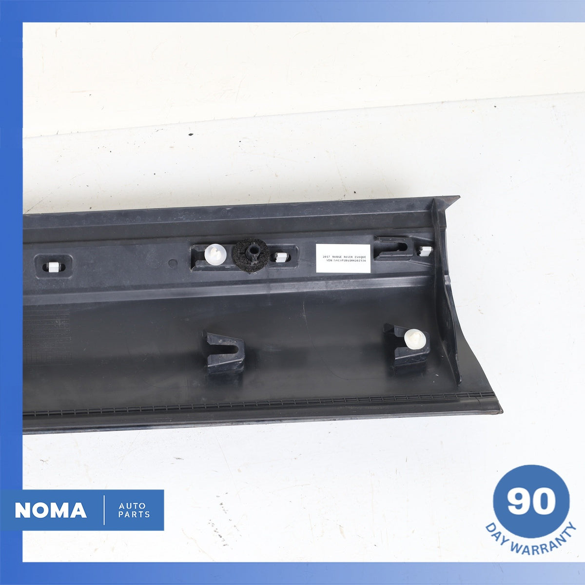 12-19 Range Rover Evoque L538 4DR Front Right Door Lower Molding OEM - photo 6