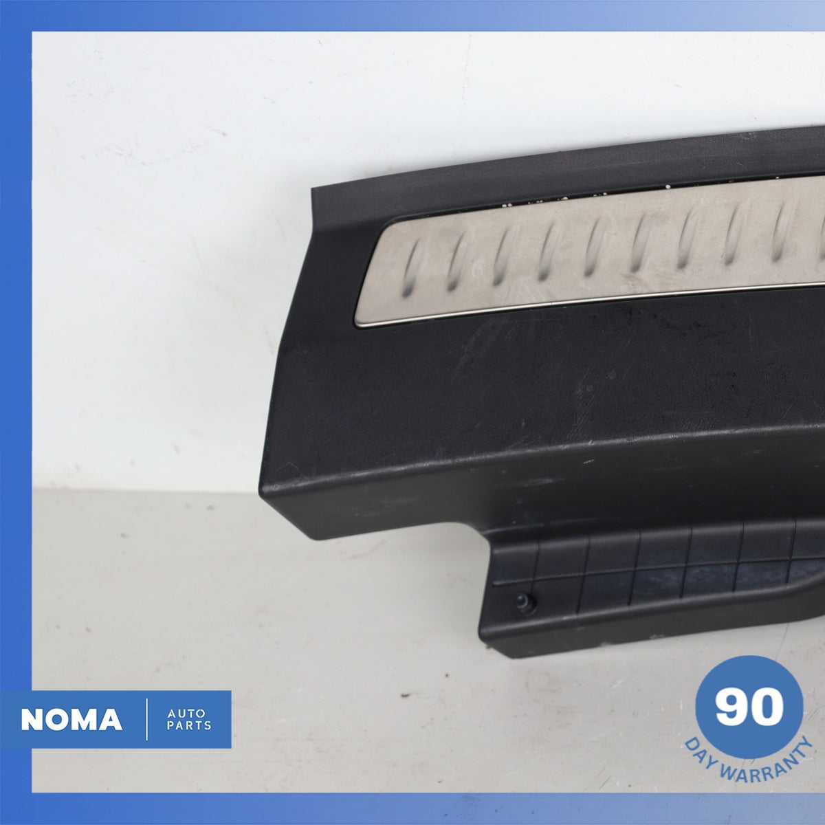 18-23 Range Rover Velar L560 Trunk Boot Entry Scuff Plate Lid Cover Trim OEM - photo 6