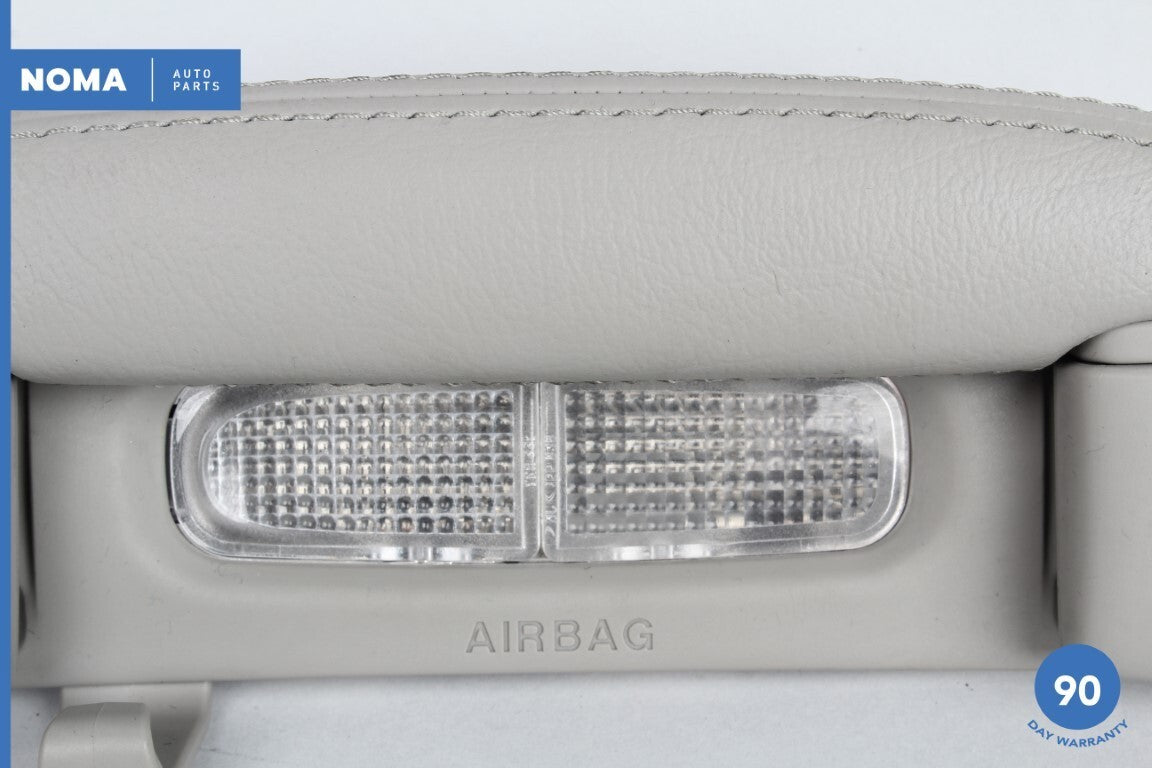 2004 Jaguar XJ8 VDP X350 Rear Right Passenger Side Roof Grab Handle w/ Lamp OEM - photo 3