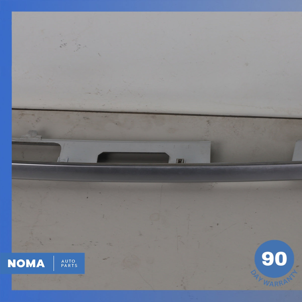 13-22 LR Range Rover L405 Rear Trunk Bezel License Plate Light Lamp Trim OEM - photo 4