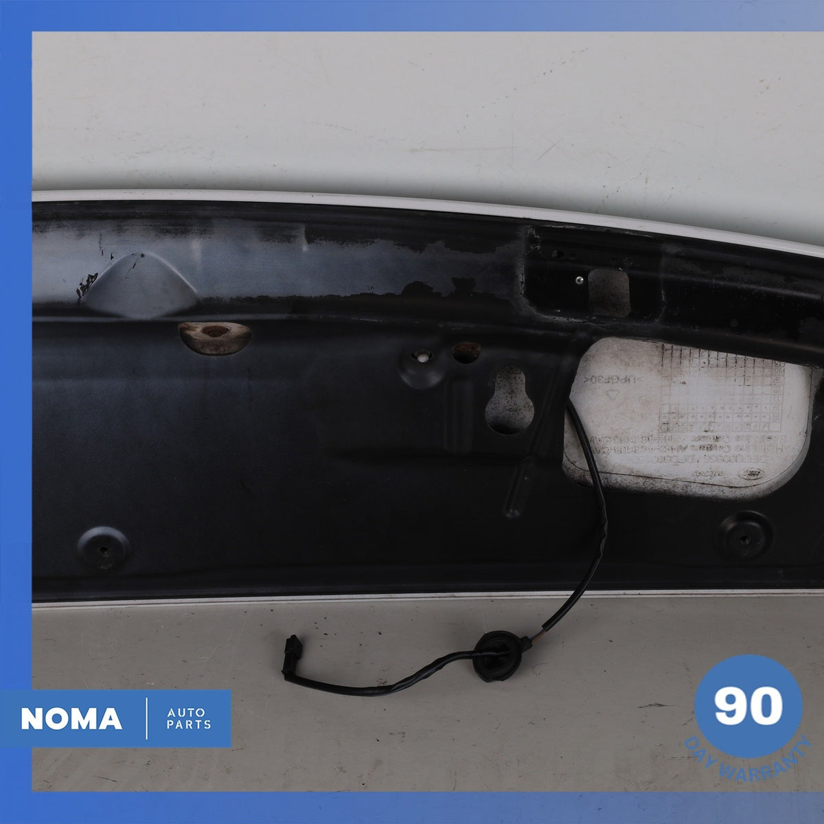 10-12 LR Range Rover L322 Rear Trunk Spoiler Wing w/ Brake Light White OEM - photo 9