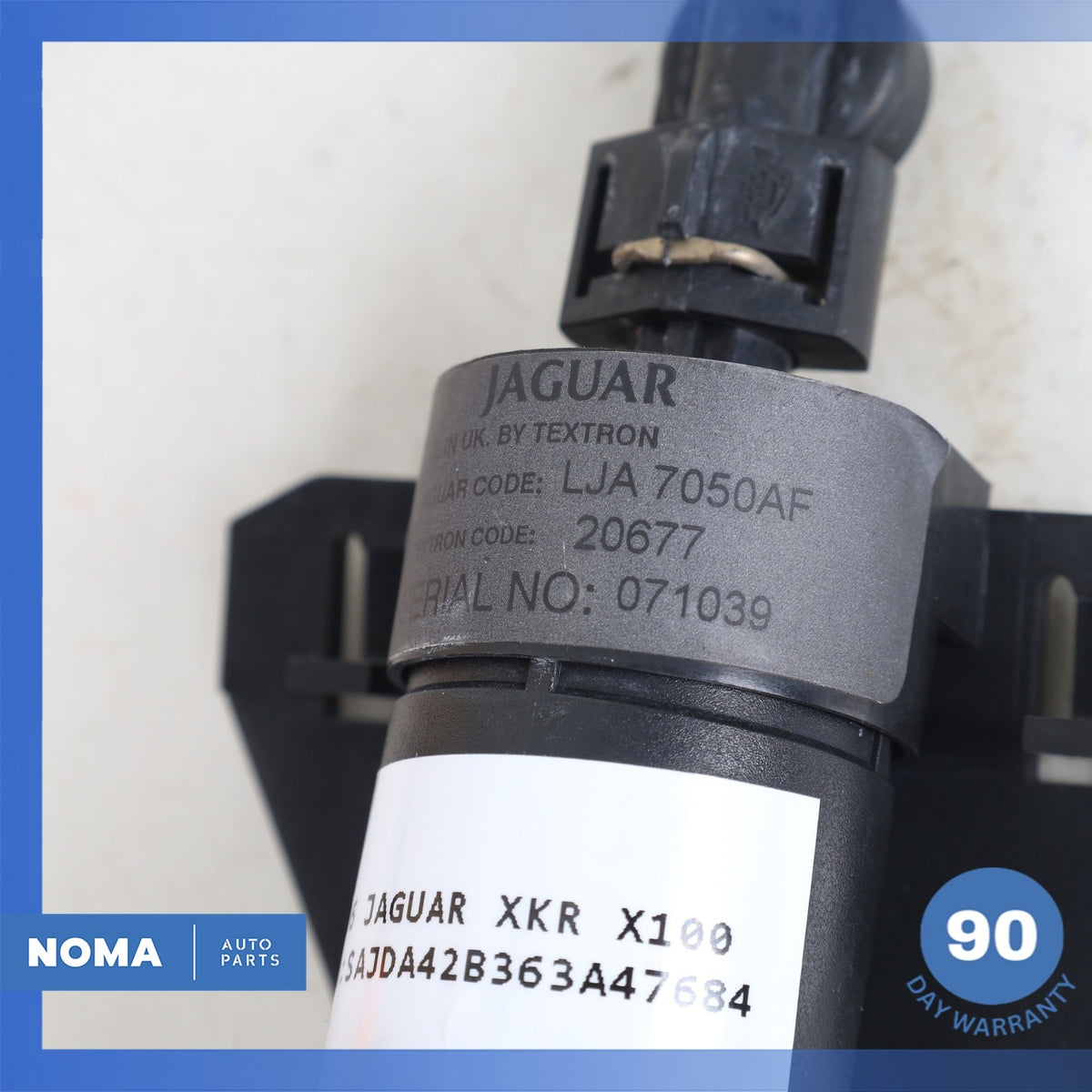 97-06 Jaguar X100 XKR XK8 Right Side Headlight Washer Nozzle Pump LJA7050AF OEM - photo 8