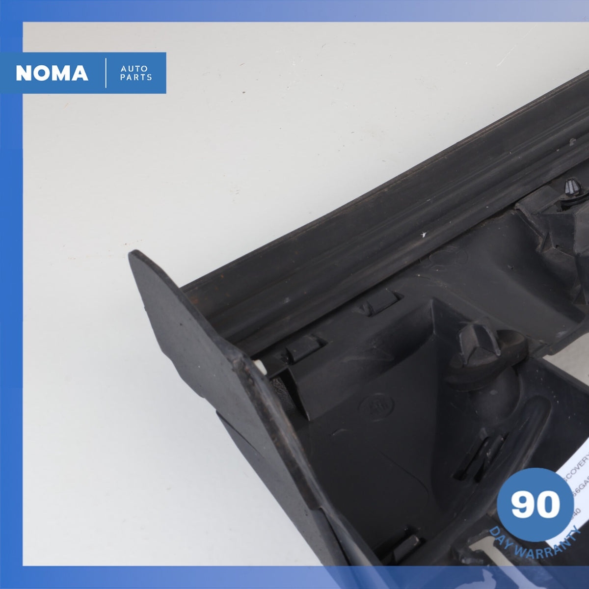 2016 Land Rover L319 LR4 Rear Right Passenger Door Lower Molding OEM - photo 10