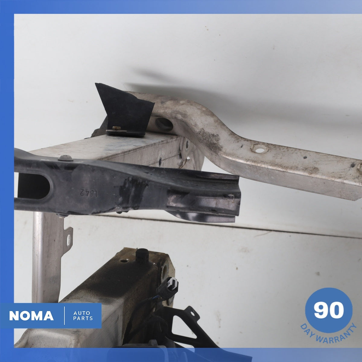 12-15 BMW F13 650i 640i Front Bumper Reinforcement Beam Bar OEM - photo 4