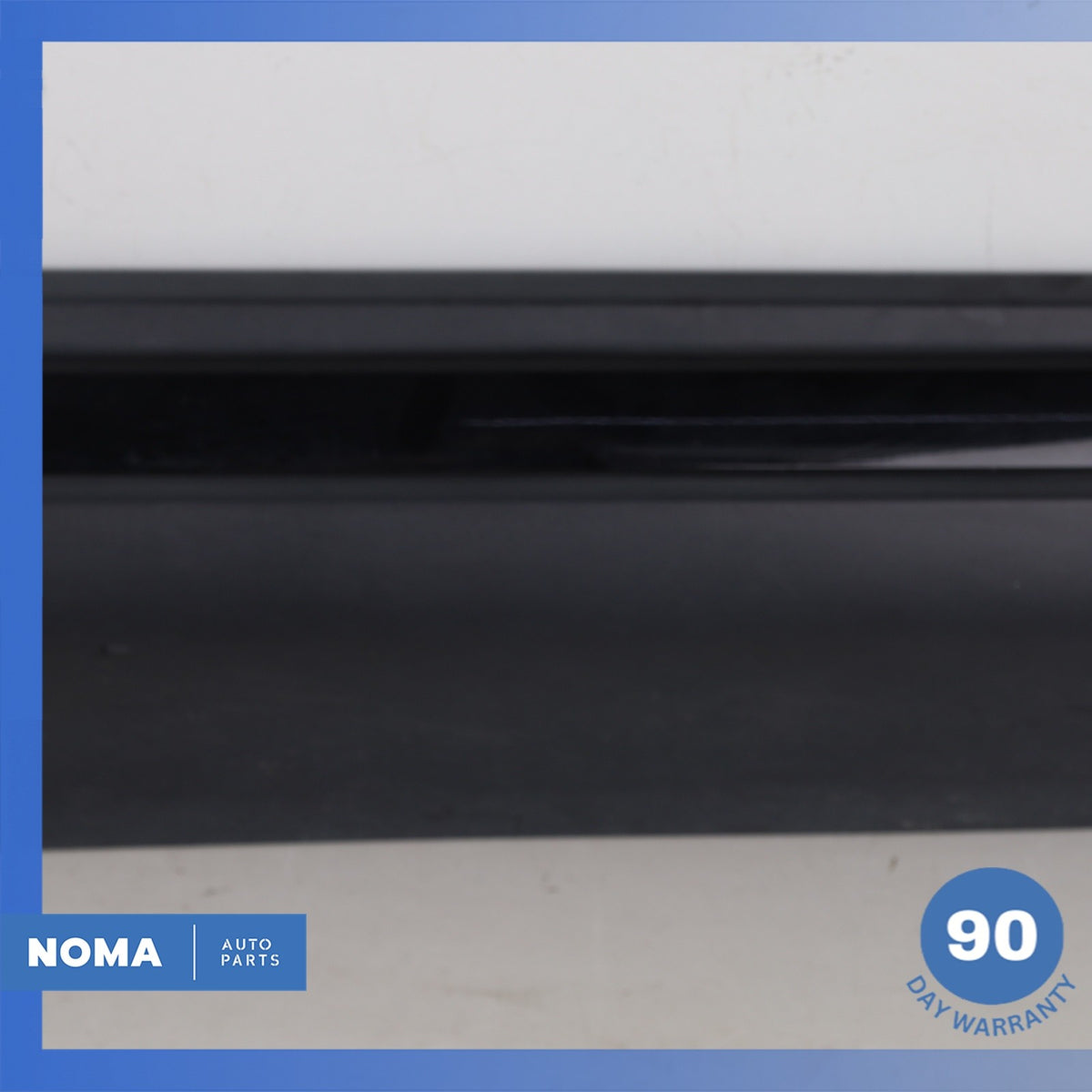 12-19 Range Rover Evoque L538 4DR Front Right Door Lower Molding OEM - photo 4