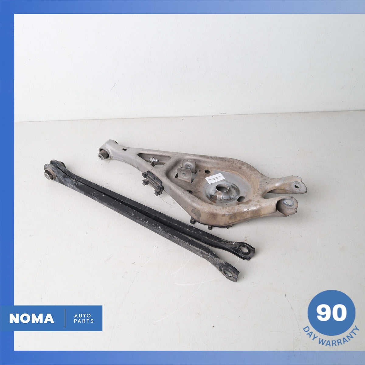 09-16 BMW E89 Z4 Rear Right Passenger Side Lower Control Arm Set OEM - photo 1