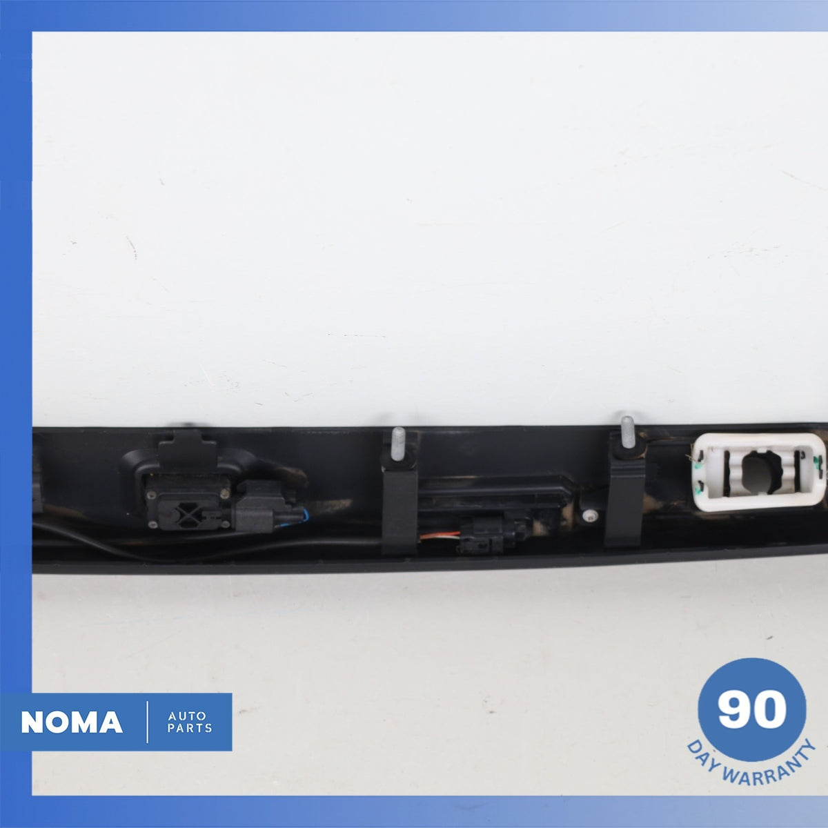 Range Rover Evoque L538 Rear Trunk Bezel License Plate Light Lamp Trim OEM - photo 10