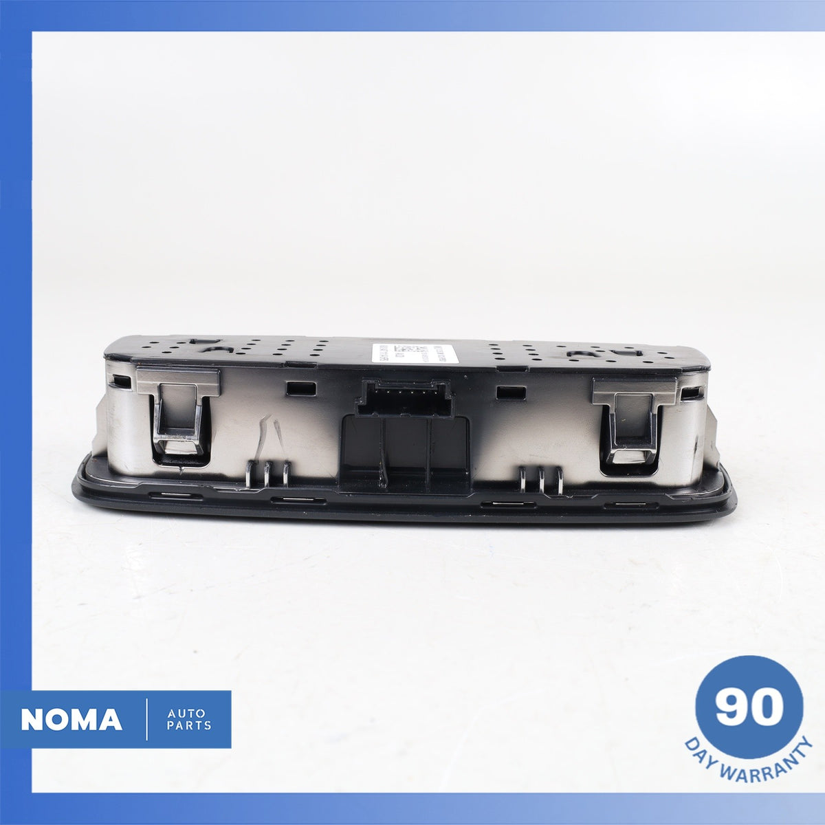 Audi 8U Q3 Rear Overhead Dome Light Lamp 8U0947111A OEM - photo 10