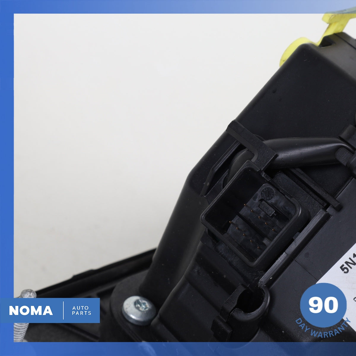 2015 Audi 8UB Q3 Automatic Transmission Gear Shifter Assembly 5N1713025H OEM - photo 9