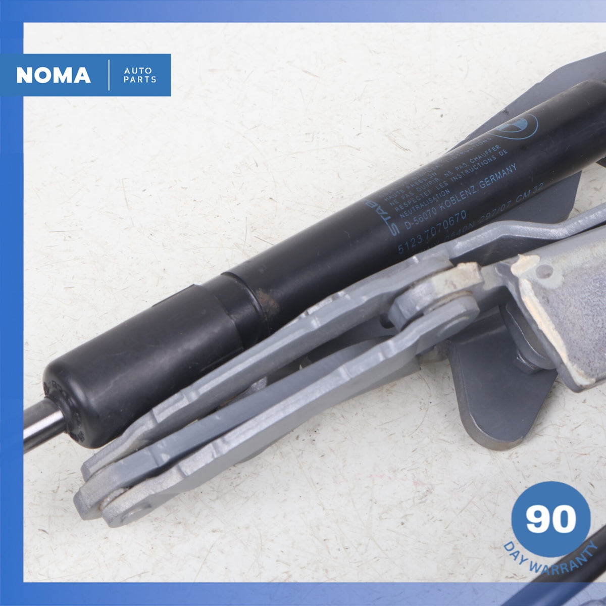 04-10 BMW E64 650i 645i Left & Right Hood Bonnet Hinge Strut Set of 2 OEM - photo 7