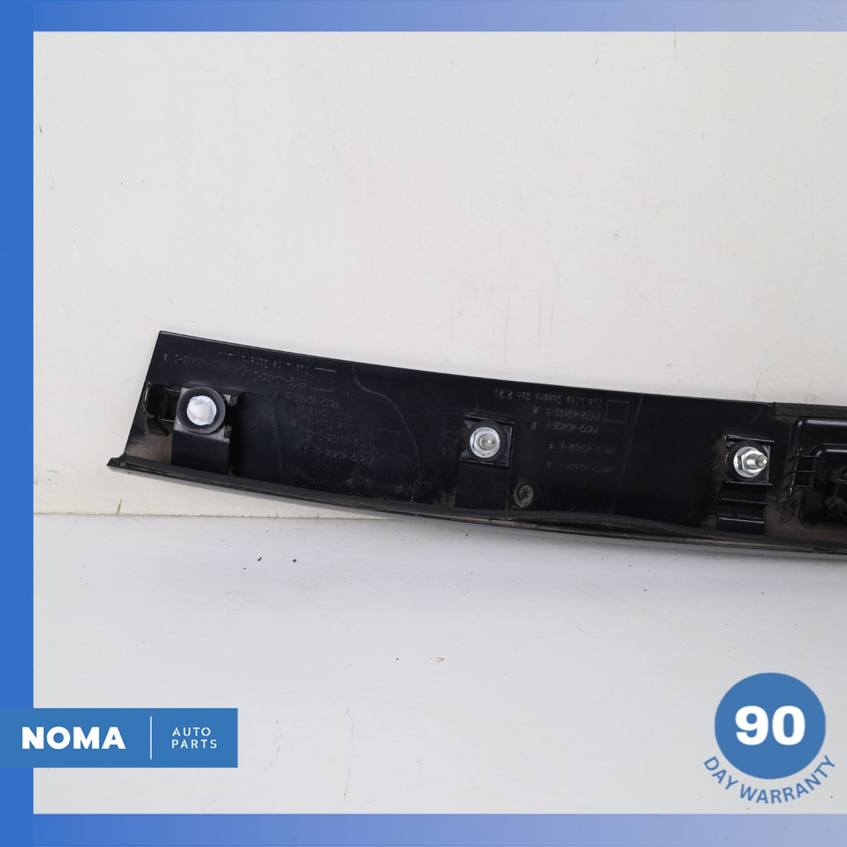15-19 LR Discovery Sport L550 Rear Trunk Bezel License Plate Light Lamp Trim OEM - photo 13