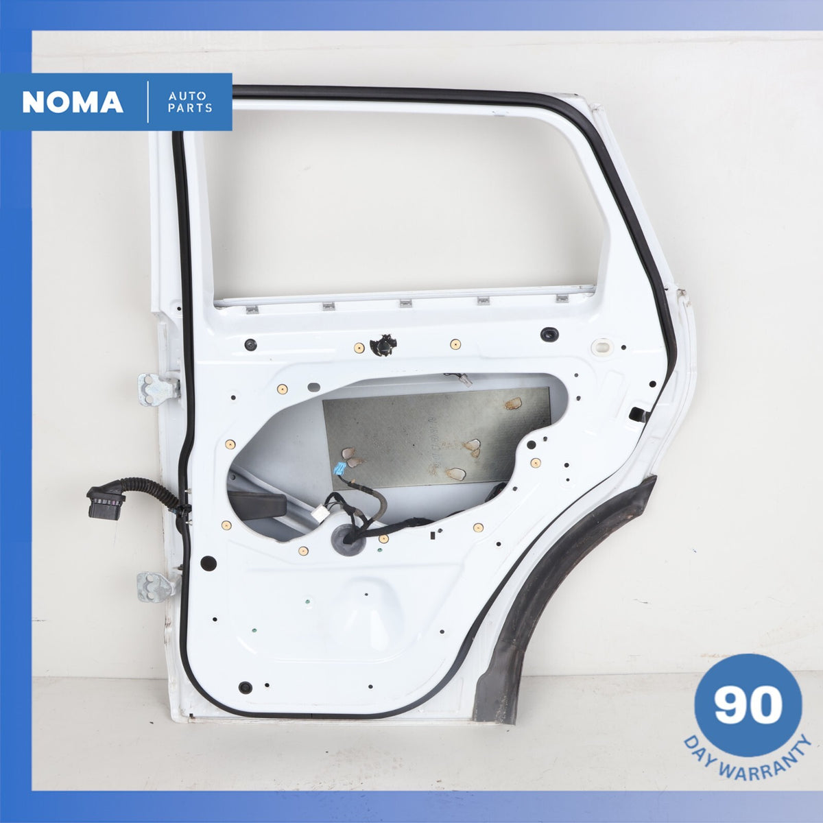 12-19 LR Range Rover Evoque L538 4DR Rear Right Side Door Panel Shell White OEM - photo 9