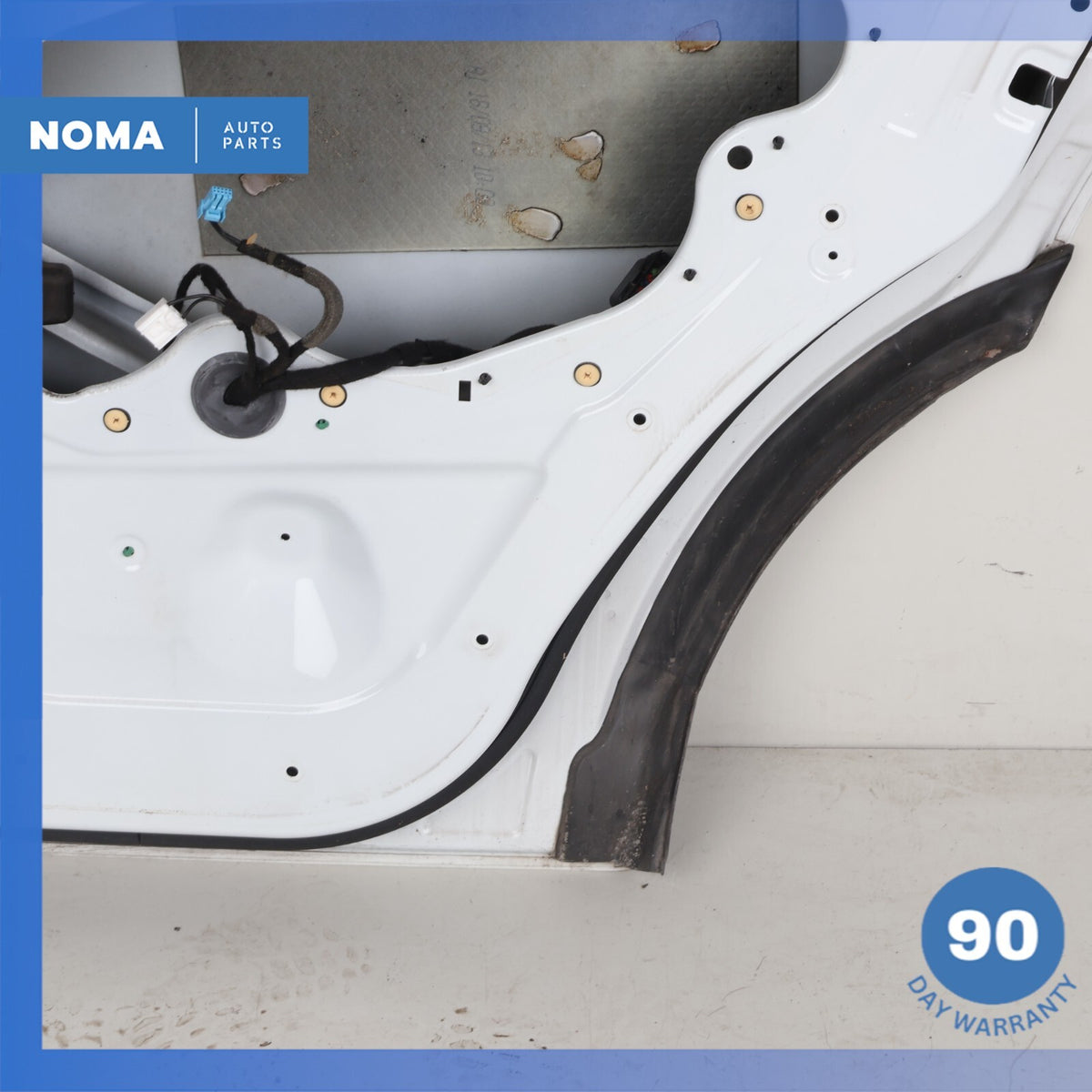 12-19 LR Range Rover Evoque L538 4DR Rear Right Side Door Panel Shell White OEM - photo 13
