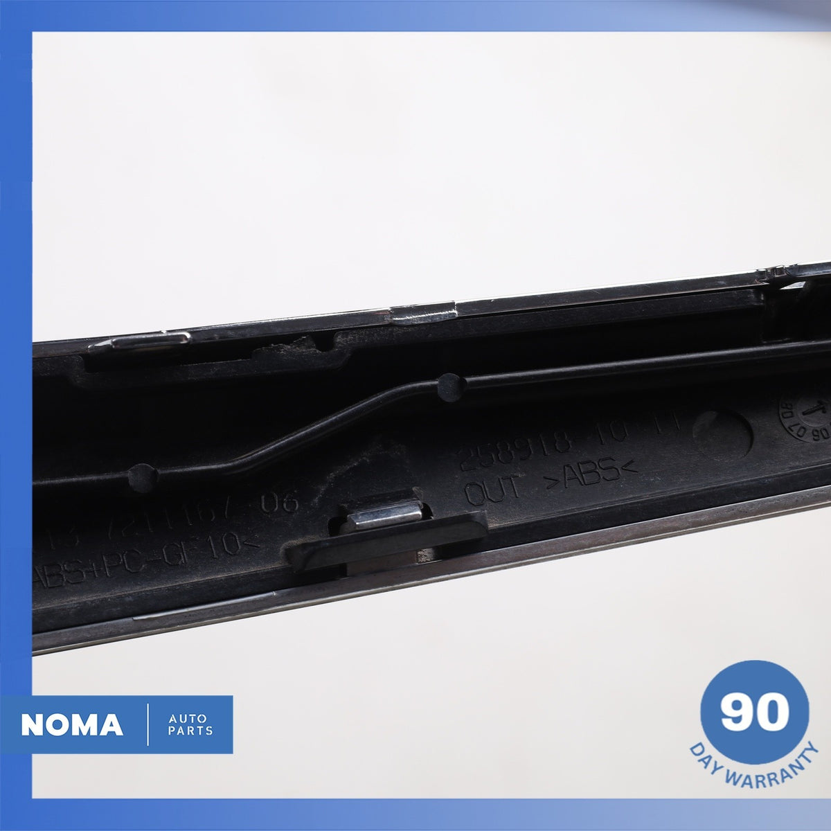 BMW F07 535i 550i GT Trunk Boot Lid Door Molding 7211167 OEM - photo 13