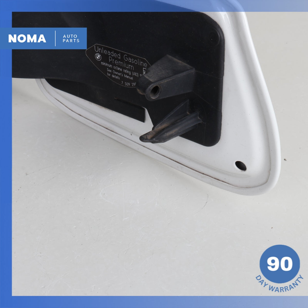 09-16 BMW E89 Z4 Fuel Tank Filler Door Lid Cover w/ Housing 51177191267 OEM - photo 2