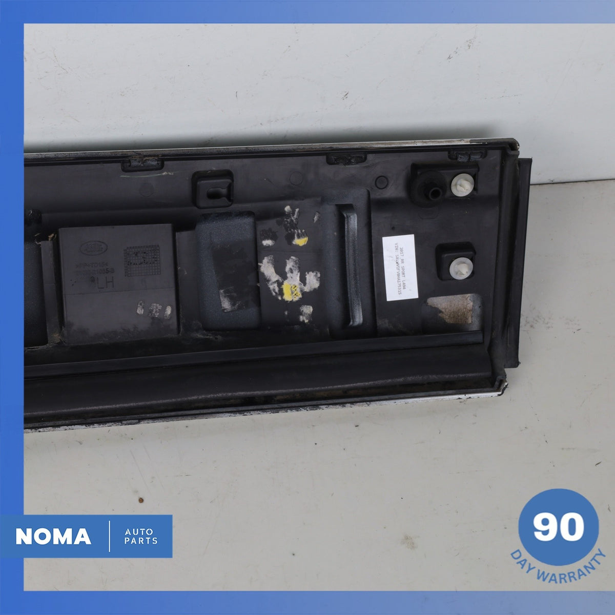 14-22 LR Range Rover Sport L494 Front Left Door Lower Molding DK6221065BD OEM - photo 8