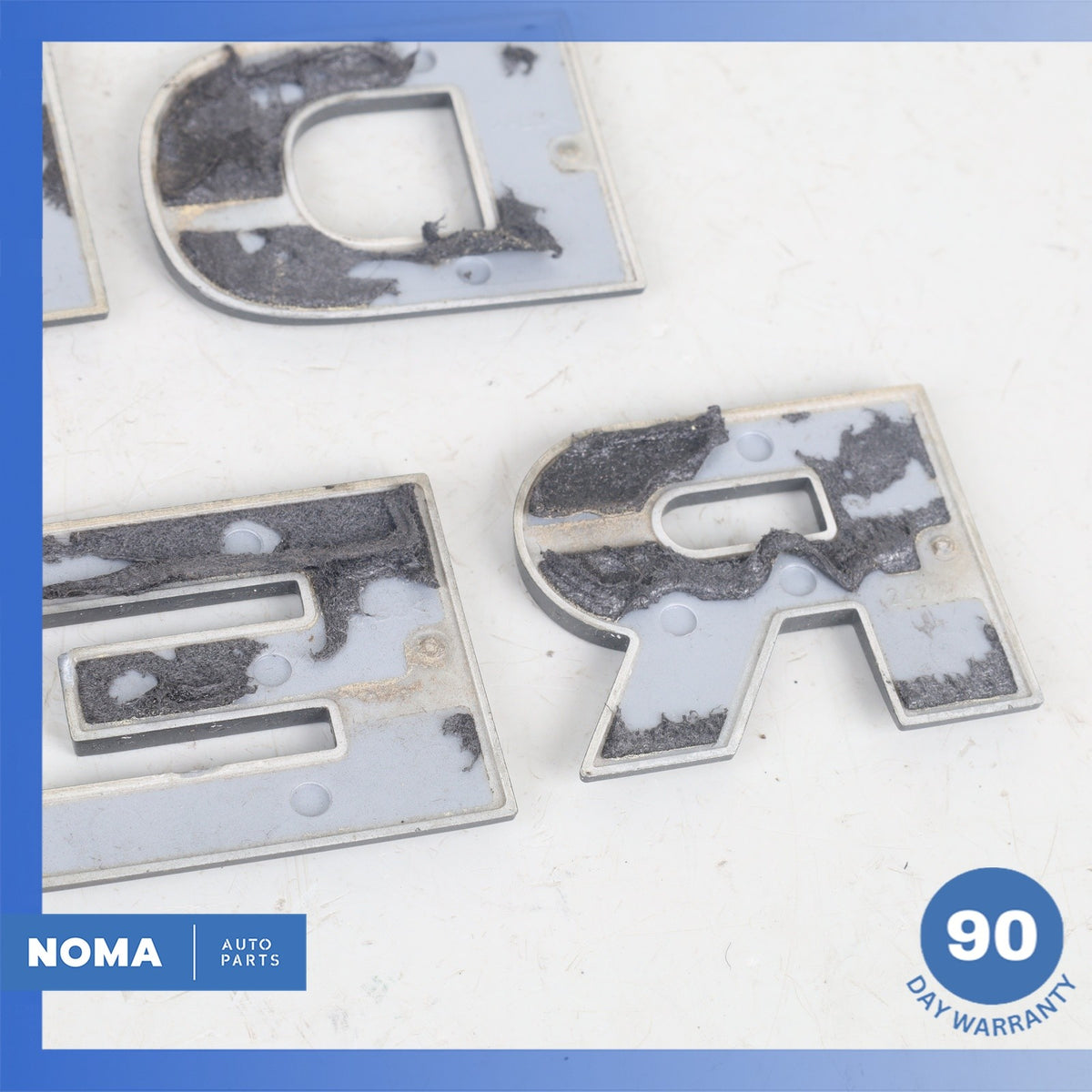 Land Rover LR4 L319 Hood Bonnet Logo Emblem Badge Set OEM - photo 15