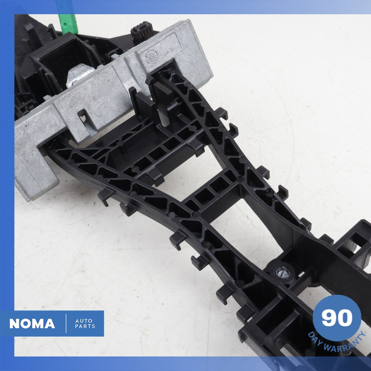 12-19 Range Rover Evoque L538 Rear Left Door Lock Latch Actuator w/ Bracket OEM - photo 3