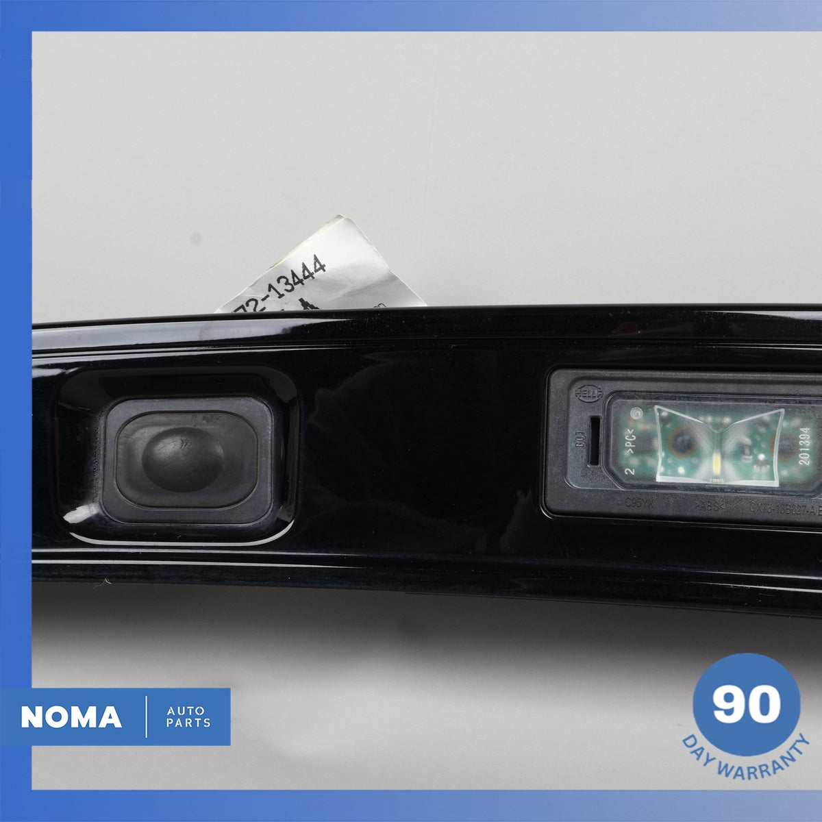 15-19 LR Discovery Sport L550 Rear Trunk Bezel License Plate Light Lamp Trim OEM - photo 4