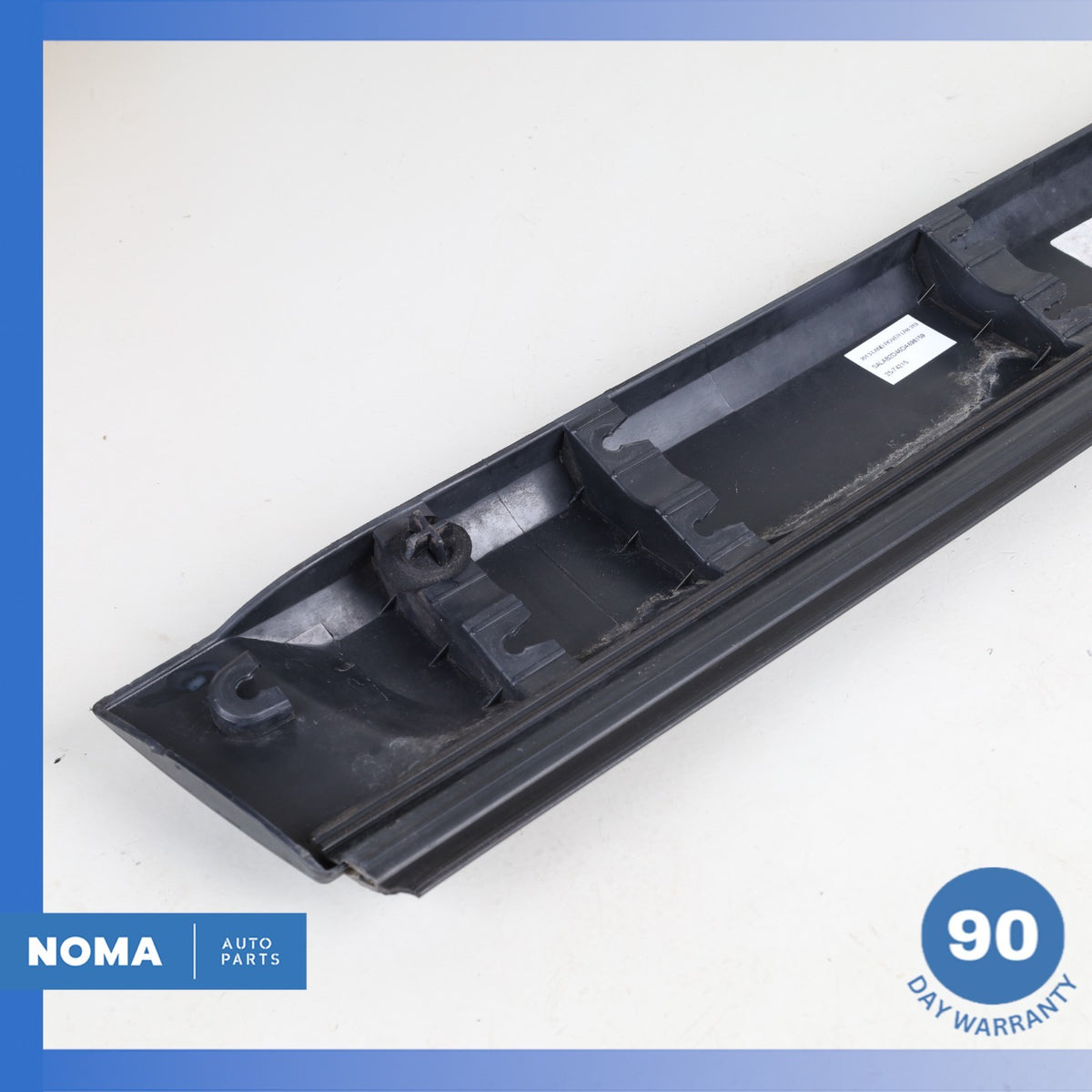 05-16 Land Rover L319 LR4 Front Right Passenger Side Door Outside Moulding OEM - photo 9
