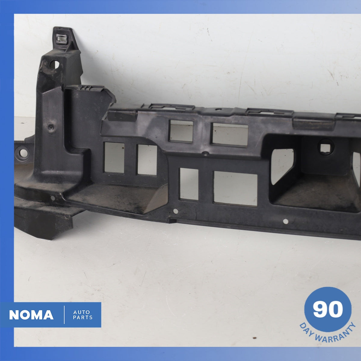 18-23 Range Rover L560 Velar Rear Bumper Center Mount Support Bracket OEM - photo 7