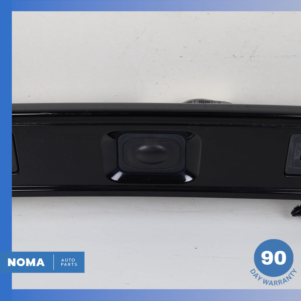 15-19 LR Discovery Sport L550 Rear Trunk Bezel License Plate Light Lamp Trim OEM - photo 4