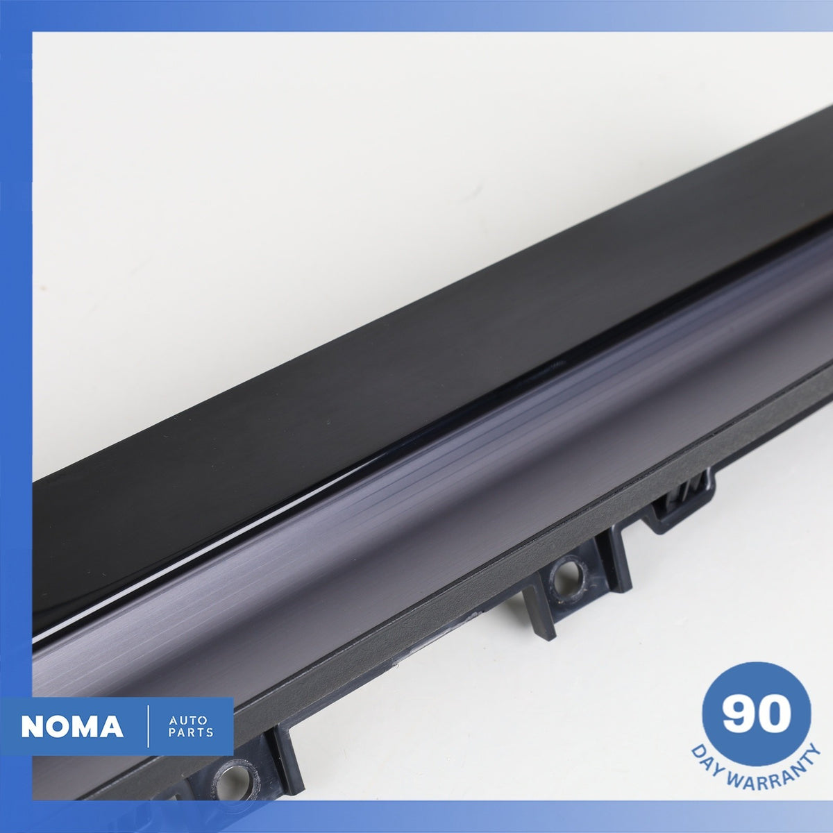 2021 LR Range Rover Evoque L551 Right Dashboard Cover Panel Trim Molding OEM - photo 3