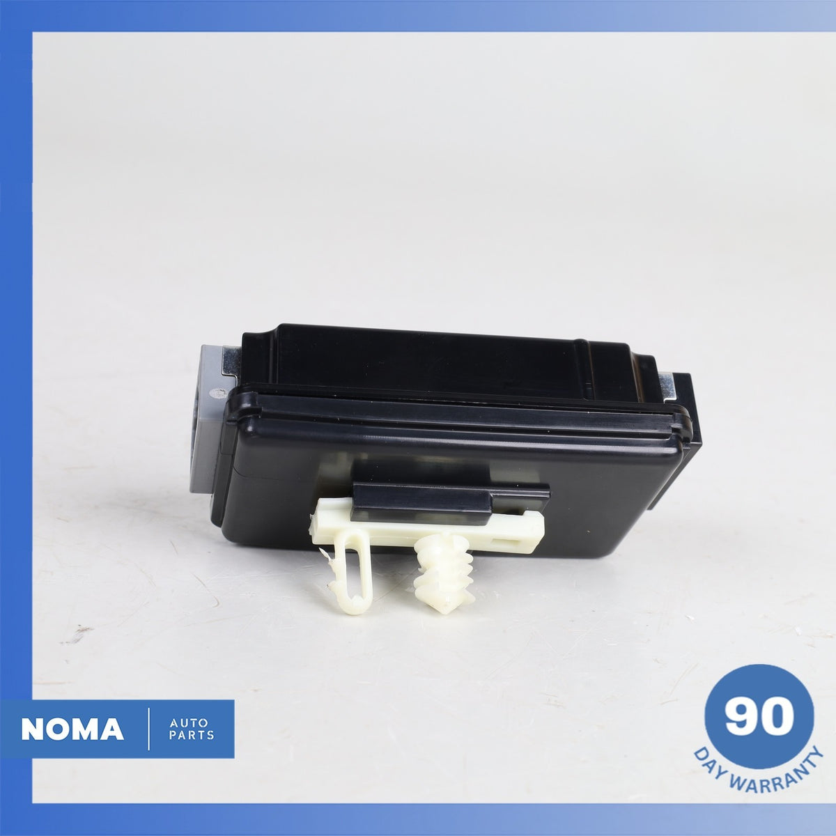 16-19 Jaguar X351 XJL XJ USB Repeater Socket Control Module FW9319010AB OEM - photo 3