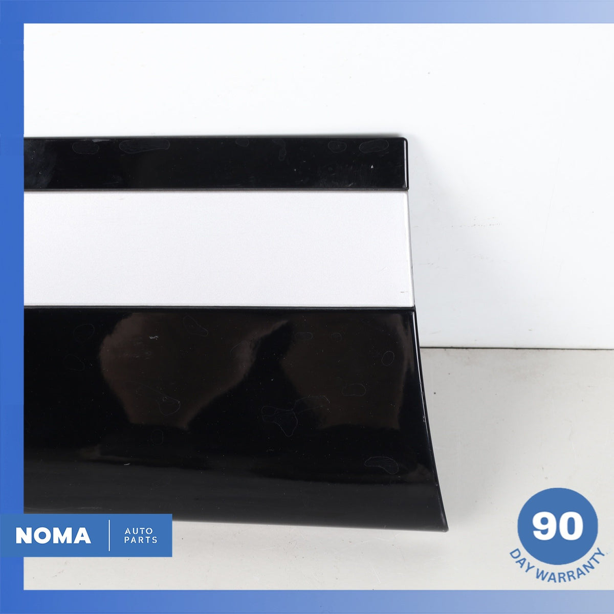 18-23 Range Rover L560 Velar Front Left Side Door Lower Cover Molding OEM - photo 3