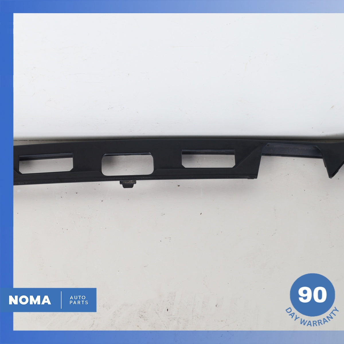 14-22 Range Rover Sport L494 Trunk Bezel License Plate Molding DK6240406DA OEM - photo 9