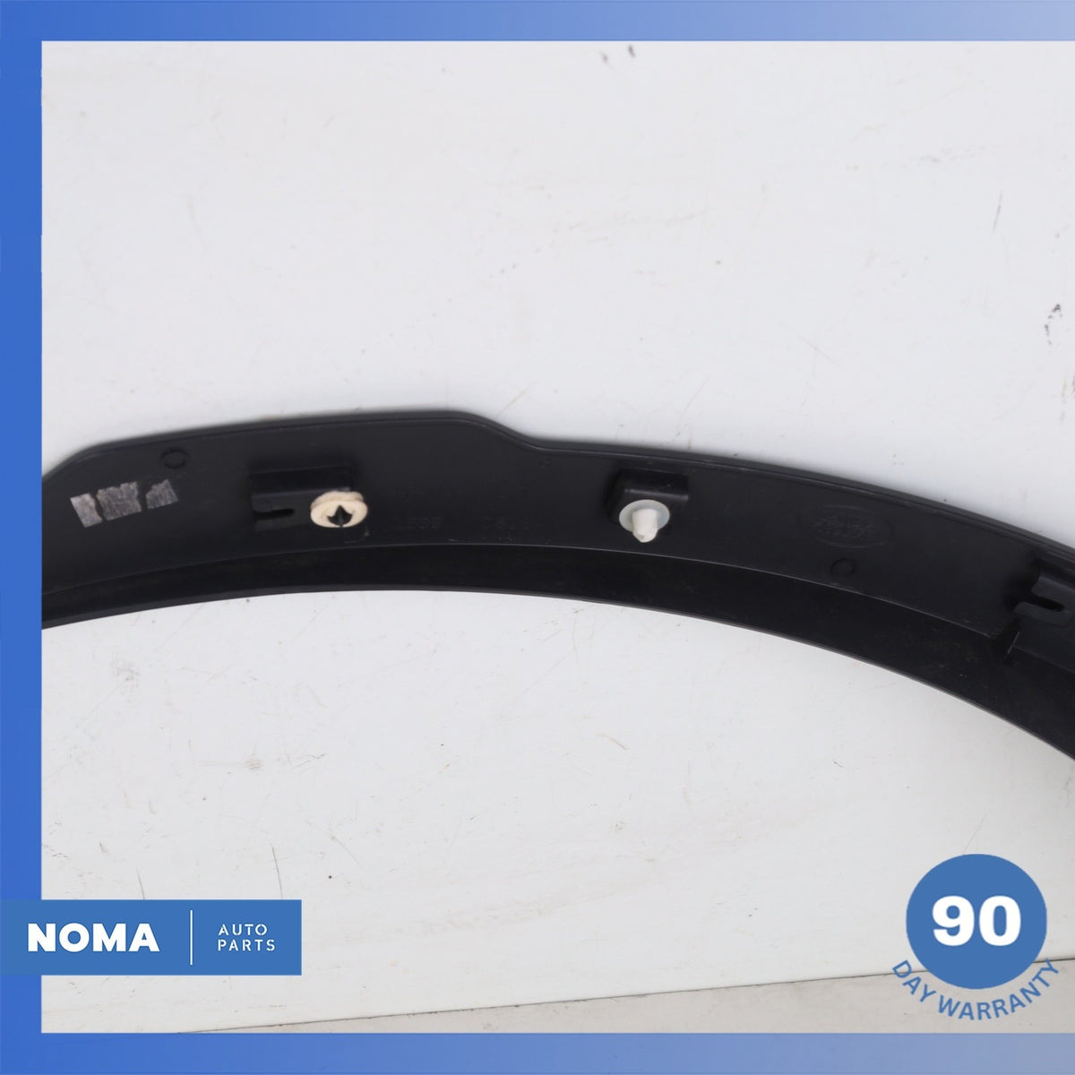 12-19 Range Rover Evoque L538 Front Left Side Wheel Arch Molding OEM - photo 9