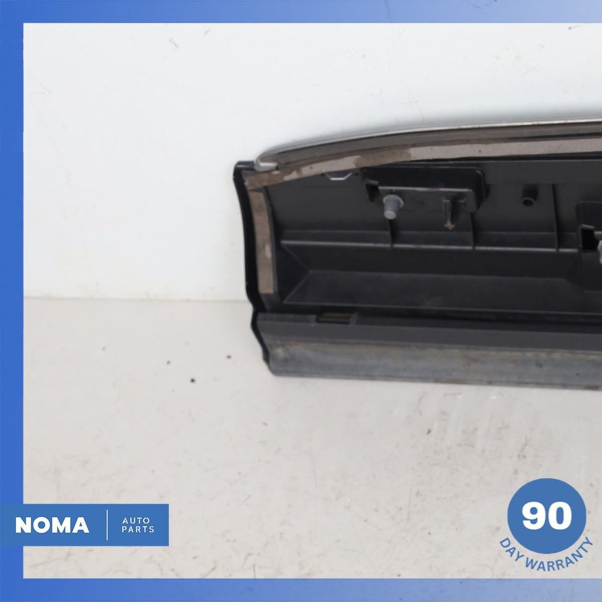 17-19 Audi 4M Q7 Front Right Passenger Door Lower Molding Black OEM - photo 9