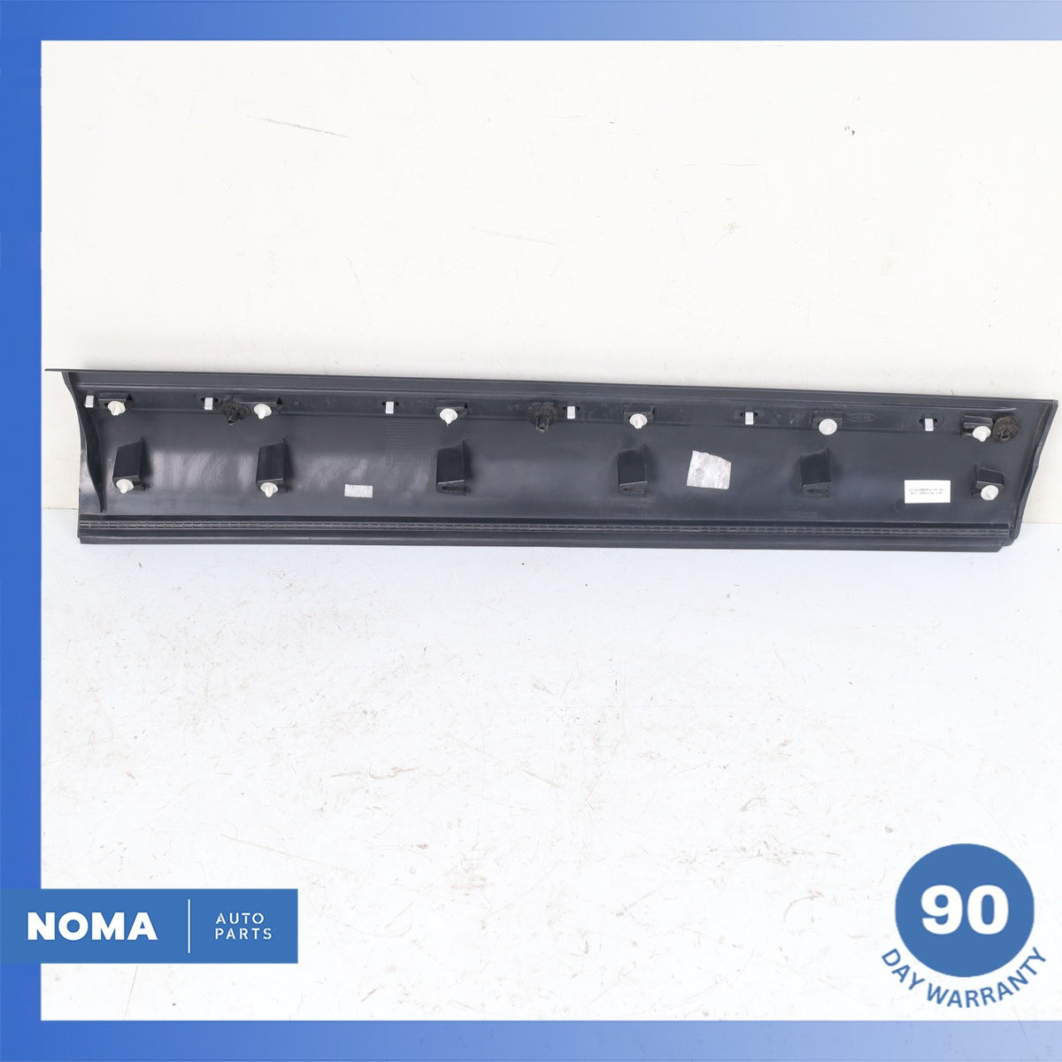 12-19 Range Rover Evoque L538 4DR Front Left Door Lower Molding BJ3221065BJ OEM - photo 6
