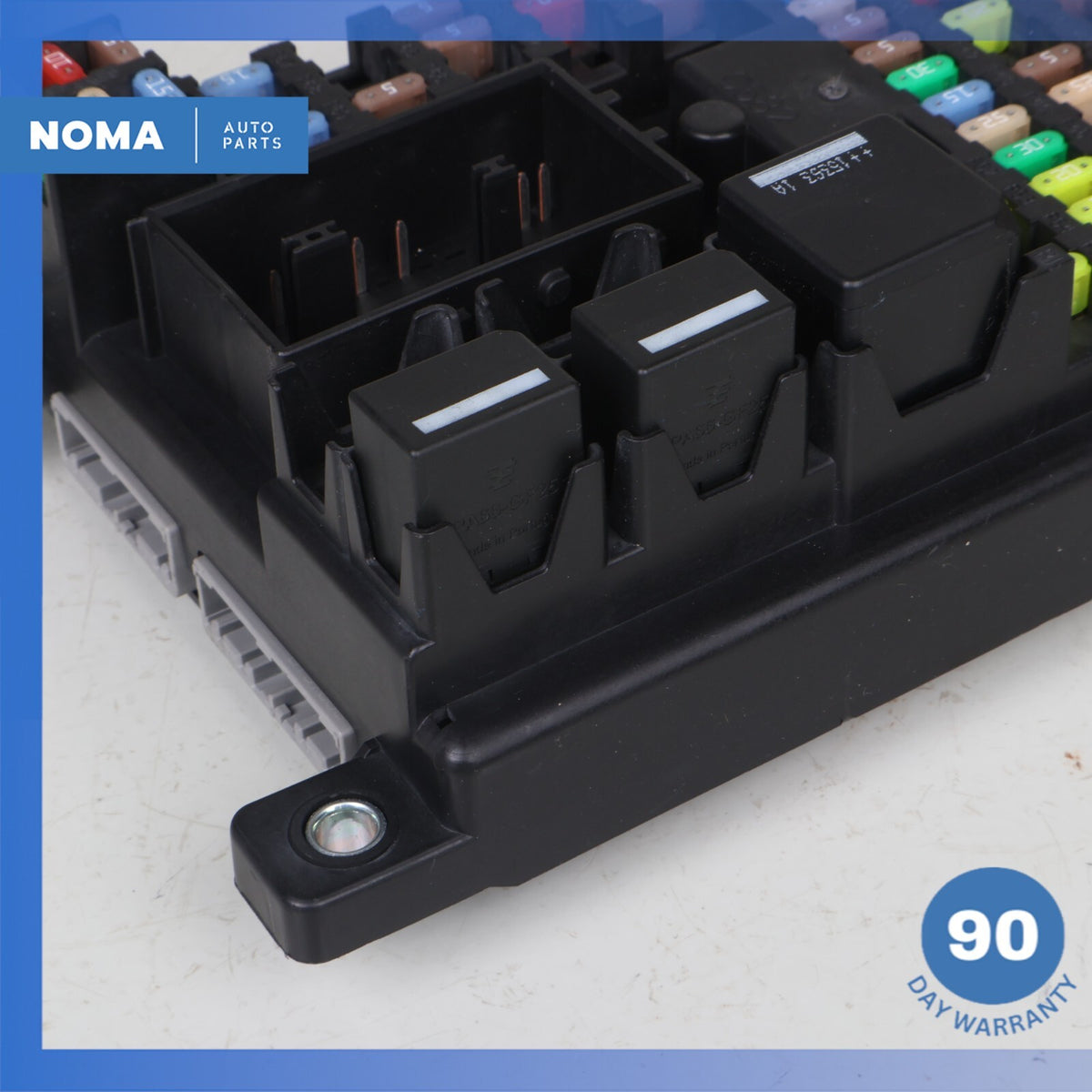 15-23 Land Rover Discovery Sport L550 Front Relay Fuse Box FK7214F041AC OEM - photo 13