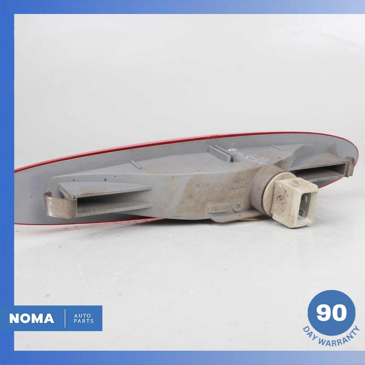 Jaguar X100 XK8 Rear Right or Left Side Marker Light Lamp Red LJA5034BC OEM - photo 5