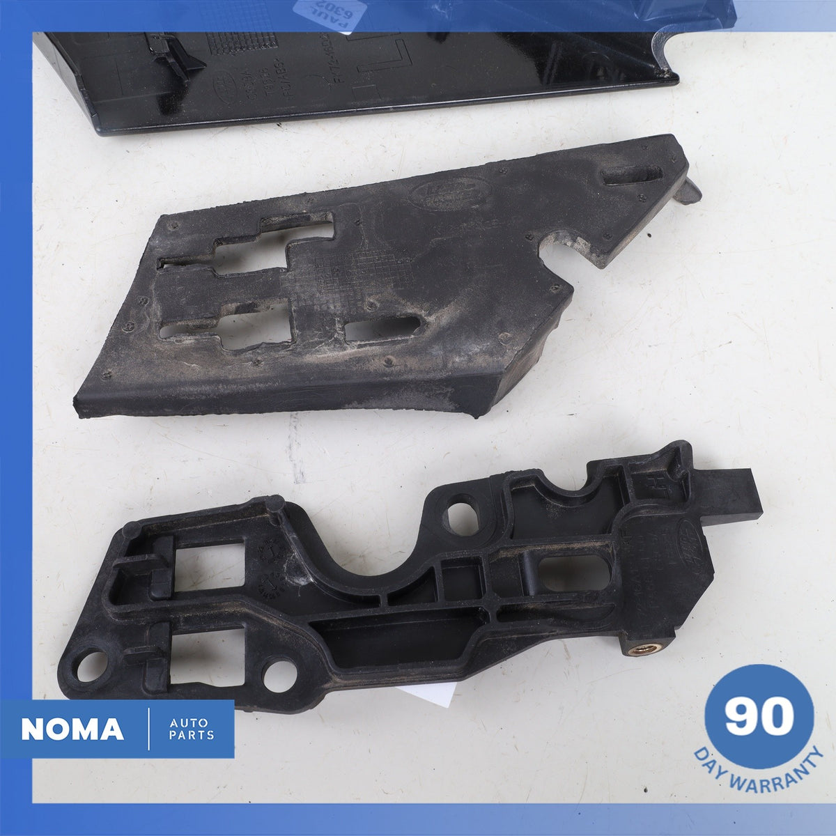 15-23 LR Discovery Sport L550 Front Left Fender Molding Cover w/ Bracket OEM - photo 14