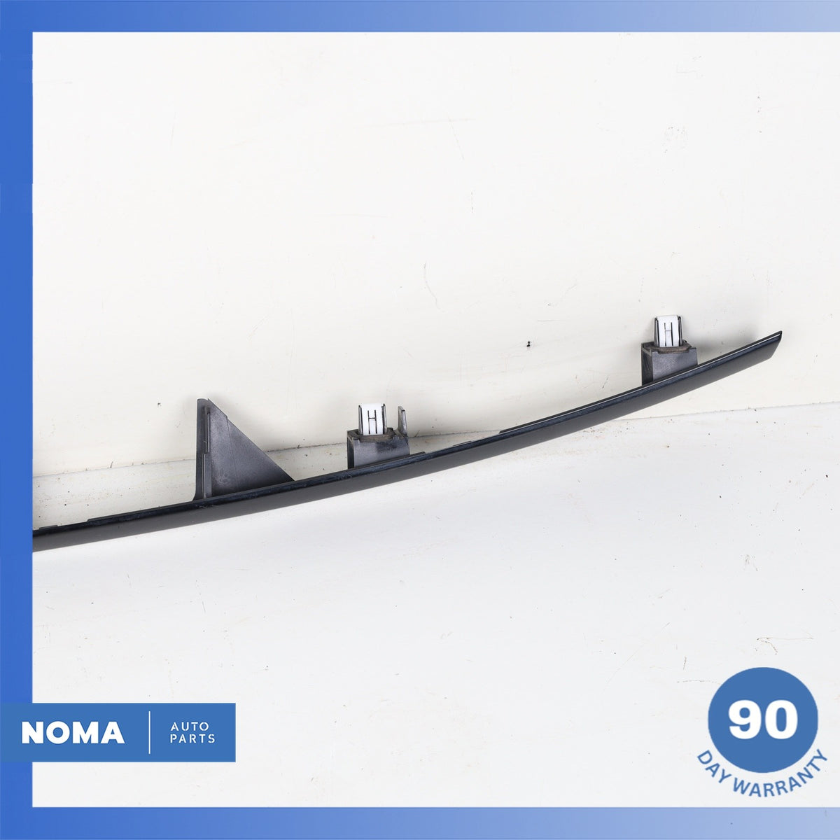 14-22 Range Rover Sport L494 Trunk Bezel License Plate Molding DK6240406DA OEM - photo 13