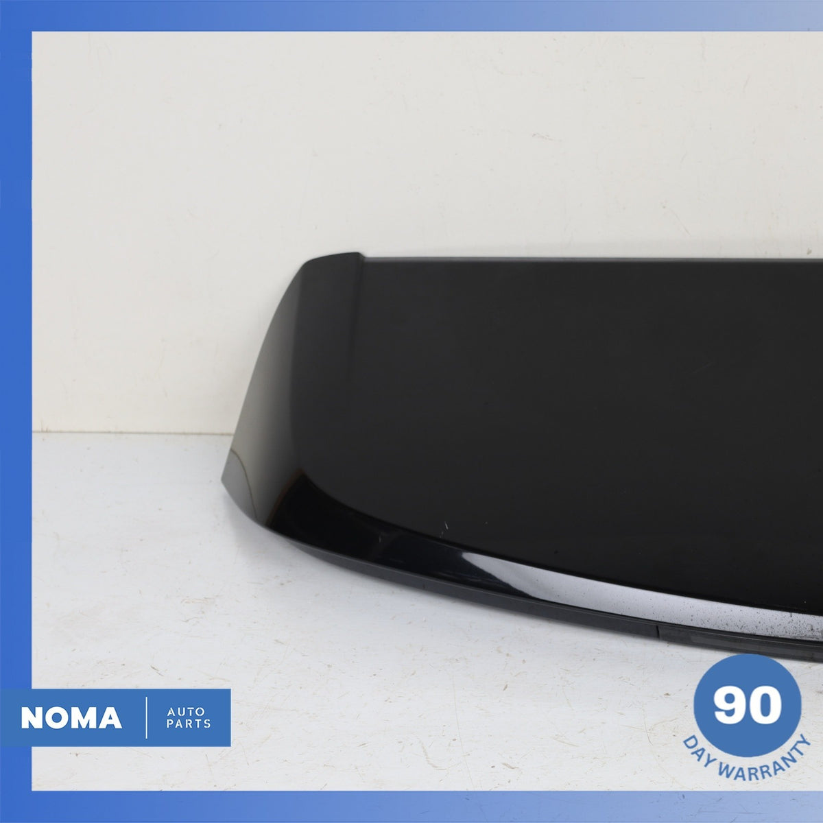 17-19 LR Range Rover Evoque L538 4DR Rear Trunk Spoiler Wing w/ Brake Light OEM - photo 6