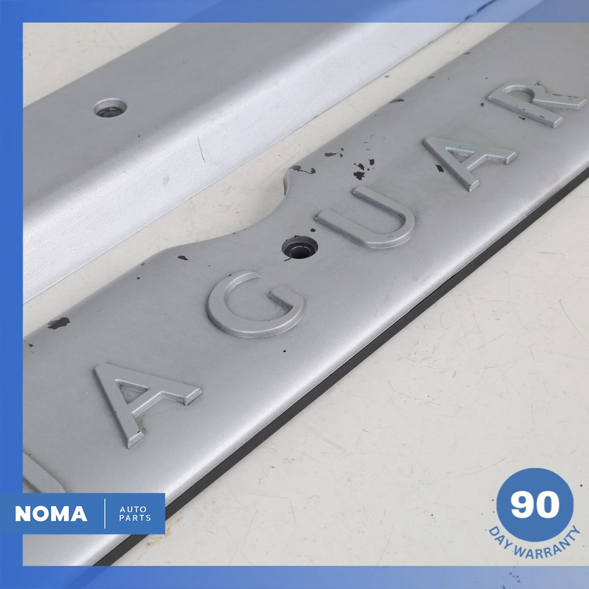 1995 Jaguar XJS Series 3 Engine Fuel Rail Cover Trim Set Silver NBC3411BB OEM - photo 4