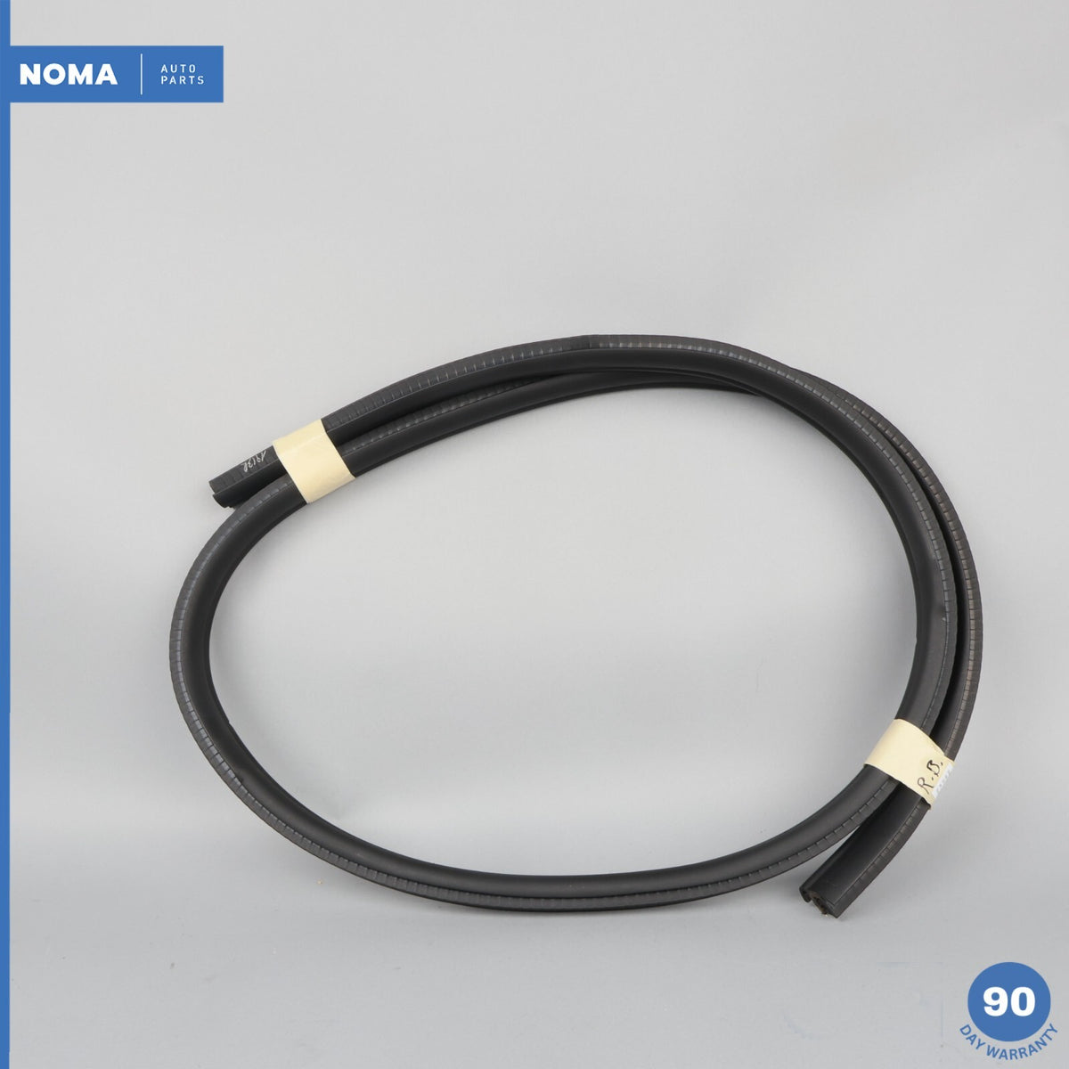 09-16 BMW Z4 E89 Roadster Front Right Passenger Side Body Seal Weatherstrip OEM - photo 1